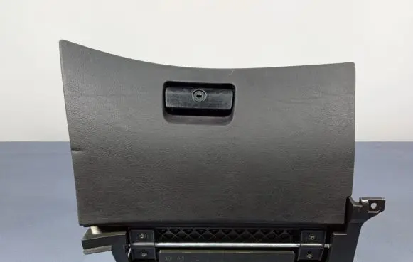 BMW 3 E46 Glove box 8196111