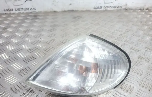 Nissan Almera Front indicator light