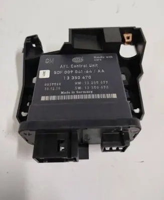 Opel Astra J Xenon control unit/module 13350670 13350676 13285677