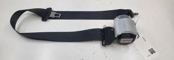Nissan Leaf I (ZE0) Middle seatbelt (rear) 633731501A