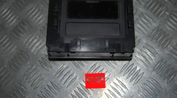 Opel Zafira A Screen/display/small screen 13207115
