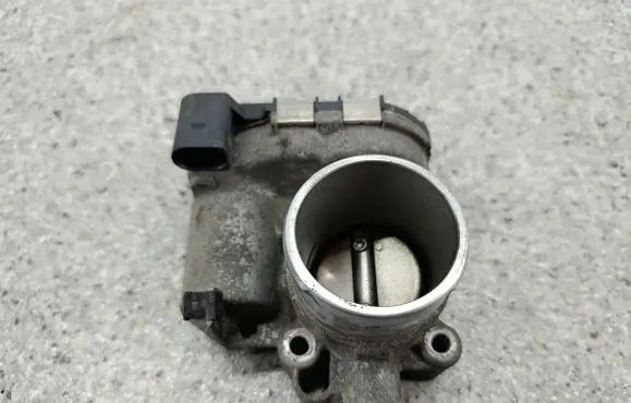 Ford Fiesta Throttle body valve 8A6G9F991AC