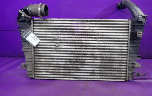 Opel Astra H Intercooler radiator 13231458