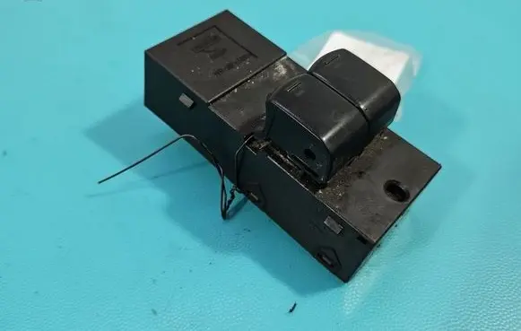Nissan Micra Electric window control switch IMPRK1538681