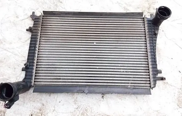 Volkswagen PASSAT B6 Intercooler radiator 3C0145803E