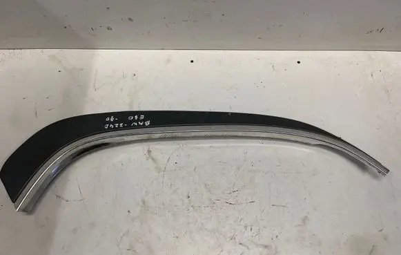 BMW 3 E30 Rear side glass trim 