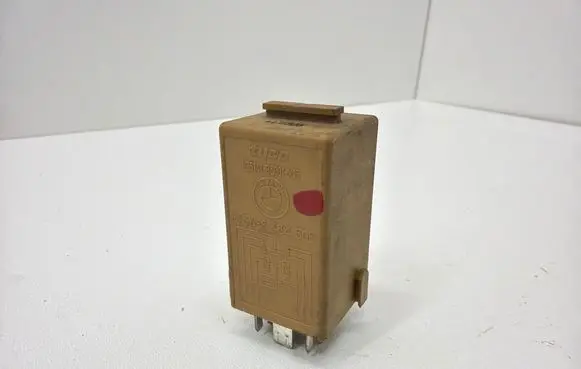 BMW 5 E60 E61 Window control relay 61368384505 V23141B3001315