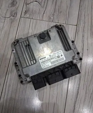 Peugeot 207 Engine control unit/module ECU 0261201505 9664738680