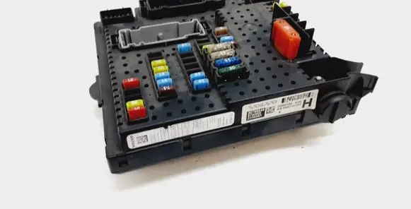 Volvo XC90 Fuse module 30786646