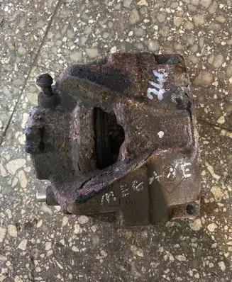 Renault Megane II Front brake caliper