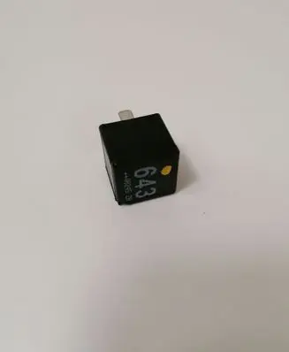 Audi A3 S3 A3 Sportback 8P Other relay 8K0951253
