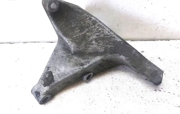Volkswagen II LT Engine mounting bracket 074199308