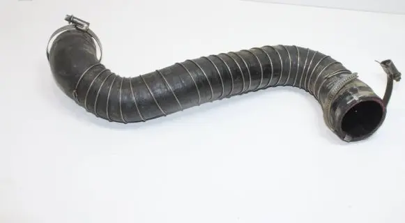 Land Rover Discovery 4 - LR4 Intercooler hose/pipe AH229F072AD