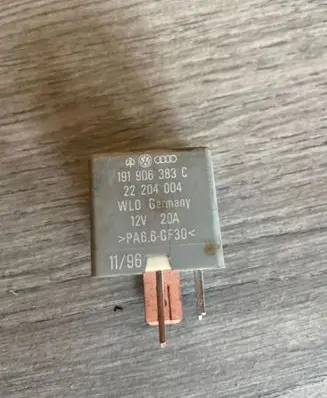 Volkswagen Golf III Other relay 191906383C 22204004