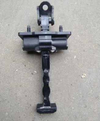 Opel Mokka B Front door check strap stopper