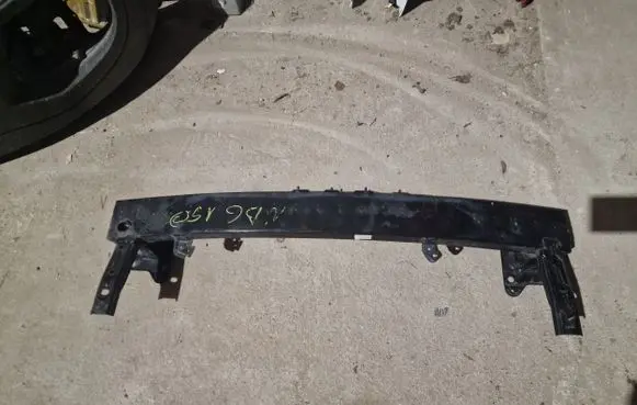 Hyundai i30 Front bumper cross member