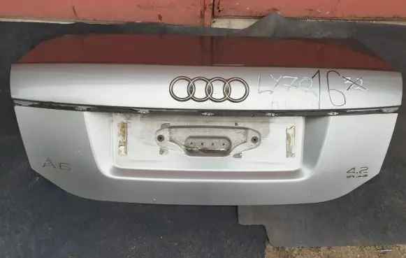 Audi A6 S6 C6 4F Tailgate/trunk/boot lid