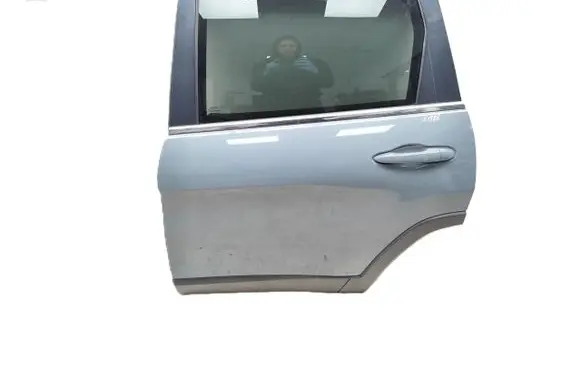 Jeep Cherokee Rear door 