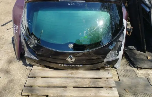 Renault Megane III Tailgate/trunk/boot lid