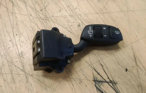 BMW 5 E60 E61 Wiper control stalk 6924106