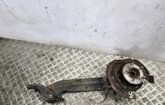 Opel Antara Rear wheel hub