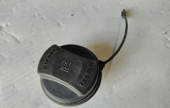 Opel Astra H Fuel tank filler cap 13140958