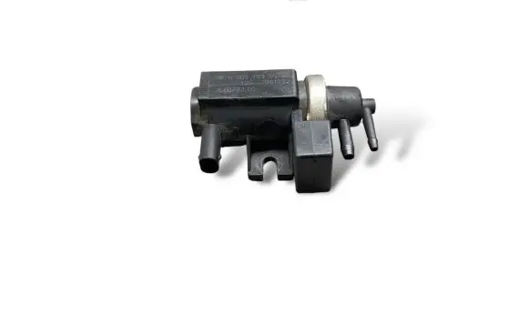 Mercedes-Benz A W169 Turbo solenoid valve A0051535528 70078200 05T172