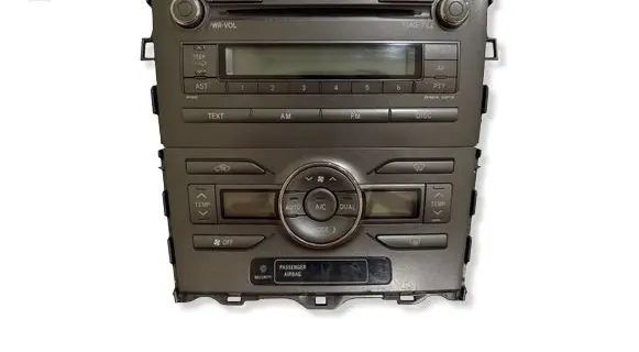 Toyota Auris 150 Radio/CD/DVD/GPS head unit 8612002520 SF311175 1220008900B101