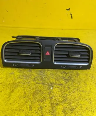 Volkswagen Golf VI Dash center air vent grill 5K0815736