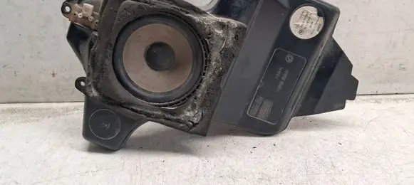 BMW 5 E39 Subwoofer speaker 65138360778