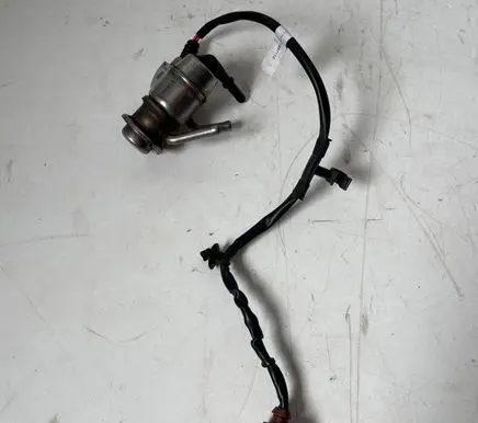 Volkswagen Golf VII AdBlue injector 0444025042