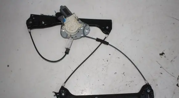BMW Z4 E85 E86 Front door window regulator with motor 7131120 6927548