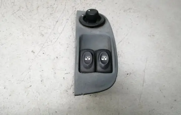 Renault Megane I Electric window control switch 7700847433F