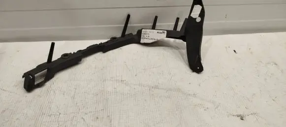 Chevrolet Camaro Front bumper mounting bracket 92243311