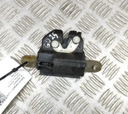 Fiat 500 Tailgate/trunk/boot lock/catch/latch 55701971