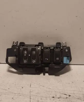 Renault Clio IV Other switches/knobs/shifts 1302734X