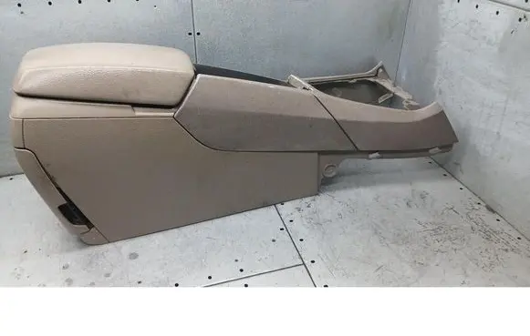 Volvo S60 Center console 8650456