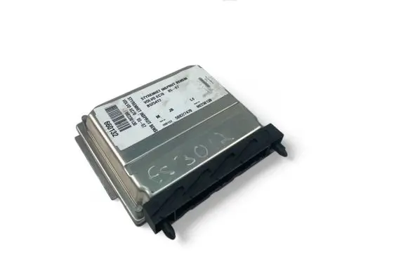 Volvo XC70 Engine control unit/module ECU 30668478A 0261208289