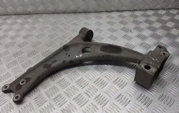 Volkswagen PASSAT B6 Front control arm