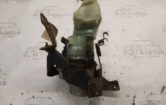 Ford Fiesta Power steering pump 5S613K514CC