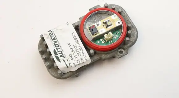 BMW X3 F25 LED ballast control module 7263051 715084