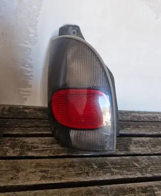 Renault Espace III Rear/tail lights