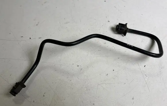 Ford Mustang VI Vacuum line/pipe/hose FR3C133778AA