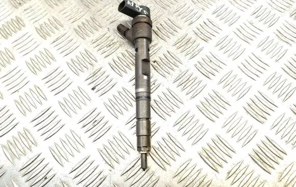 Audi A8 S8 D3 4E Fuel injector 0445110158