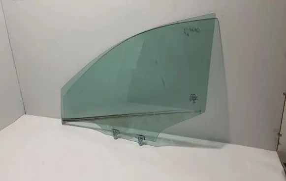 Nissan Qashqai Front door window glass four-door 803014EA0A