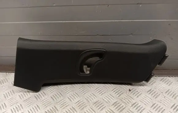 Porsche Cayenne (92A) (C) pillar trim 7P5867242M
