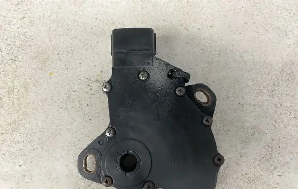 Dodge Caliber Gear selector F7219