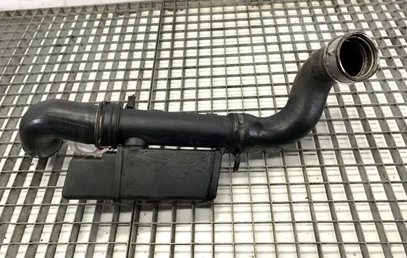 Mercedes-Benz E W211 Air intake hose/pipe A2115280308