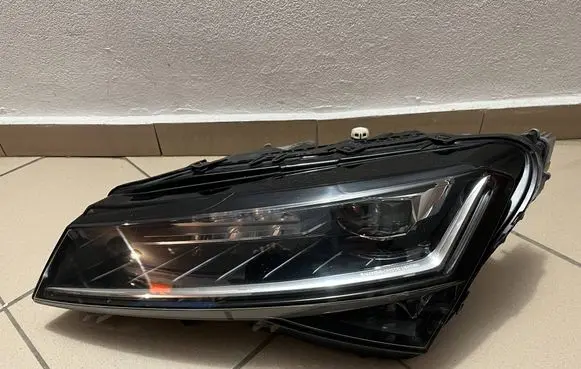 Skoda Superb B8 (3V) Headlight/headlamp 3V1941015D