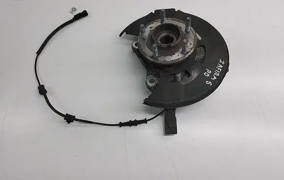 Opel Zafira C Front wheel hub 13248526